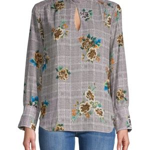 NEW. Supply & Demand Keyhole Blouse